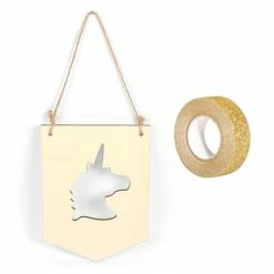 Meilleure affaire ❤️ AUCUNE Silhouette à Suspendre Fanion Bois à Suspendre 20 X 15 Cm Licorne + Masking Tape Doré à Paillettes 5 M 👏